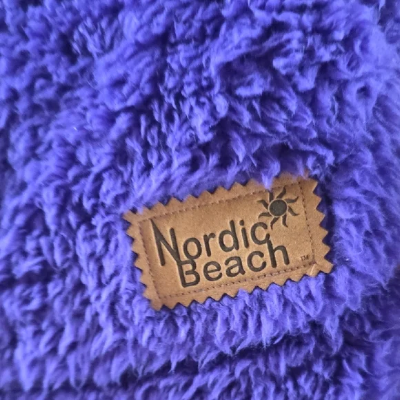 Nordic Beach Exotic Violet Jacket Wrap. NWT. One Size Fits All - Picture 3 of 3